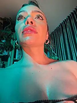 Ginevrafedez - Look at how wet my pussy is
