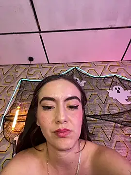MelanyyJhonson15 - Vape in the public