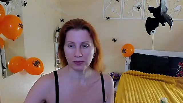 FoxySophia - 👻handbra👻