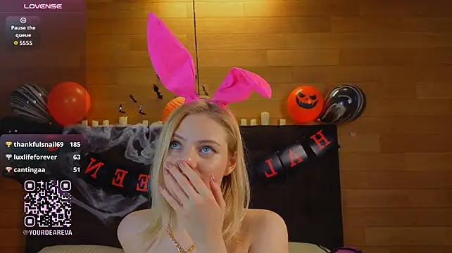 Brittney_Shaw - punish this naughty bunny(spanks)