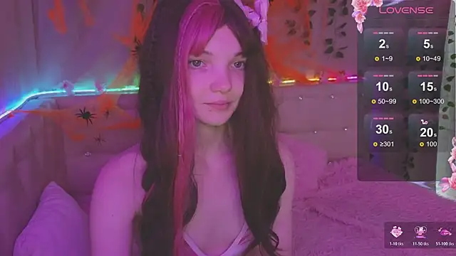 AnimeAlica18 - Show my boobs👻