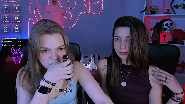 Kitniss_dreamy - flash boobs