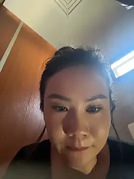 Yioyio-666 - jj抽插1分钟，最后完成任务可得小粉控制1分钟