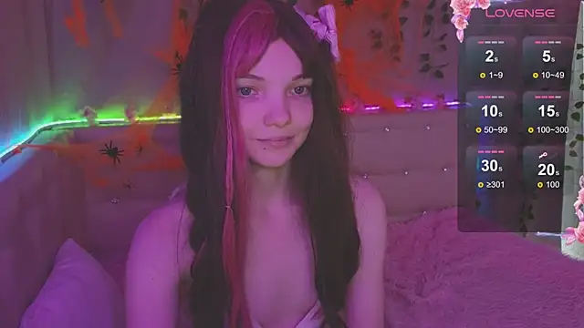AnimeAlica18 - Show my boobs👻