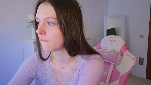 OopsieKelly - play with my tits