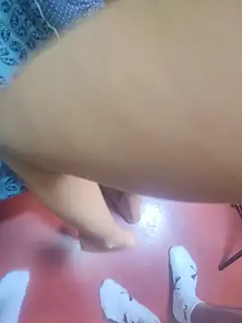 FansBRISA - Sacar calzón flash vagina pies arriba