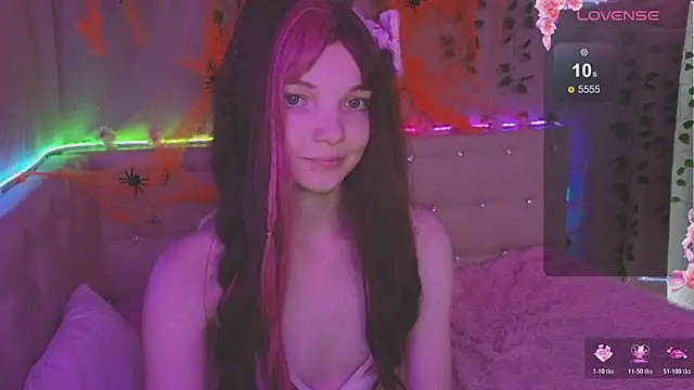AnimeAlica18 - Show my boobs👻