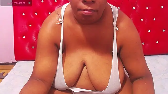 Wonderfuldiana - full cum and big squirt guys