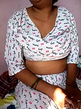 Poojasexy71