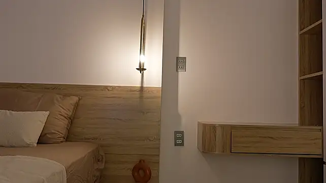 Lunaaauraaaa - panty tease