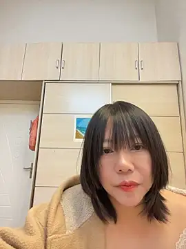 Tina626 - 要买开裆袜