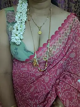 Tamil_rose471