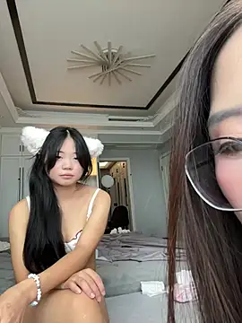 Yue-ai - 用嘴吹纸巾绕房间一圈不掉落
