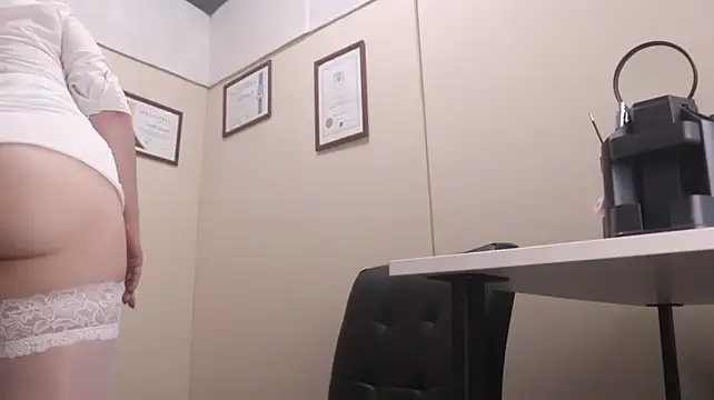 Office_Siren - I'm so weak Doctor help me