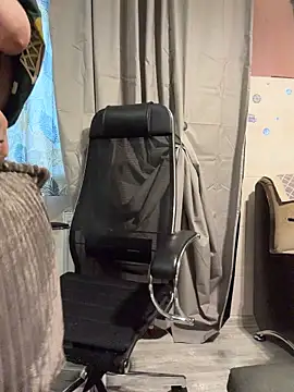BootyfulVal - Hiya!!!! I like any vibes 🤩😁