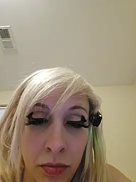 AmethystFoxx - Gape/spread ass in new cam angle