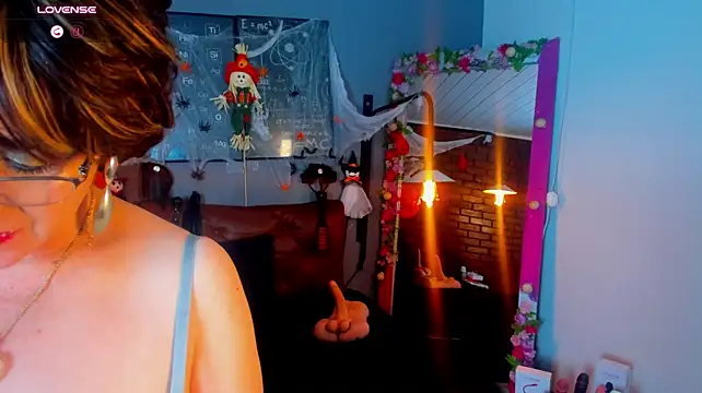 Samantha_mature56 - 🫦Squirt for you + 30 sec toy😍