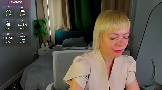 Ann_Annise - Spank my ass in Doga position 10 times