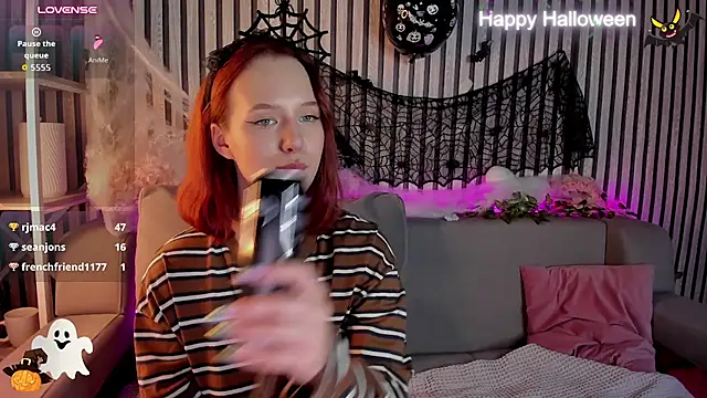 Casey_Sweeet - dildo inside holes show