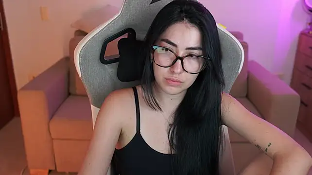 Anyacutex - naked playing with vibrator in my pussy