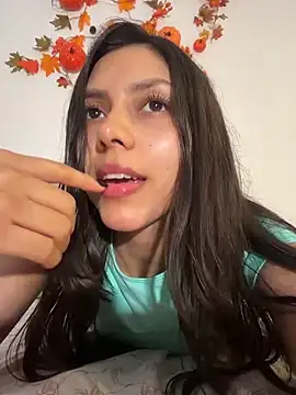 MissBecka_ - camera down (lets see your ass)🩷