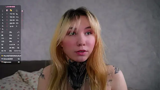 RenLoveRain - Squeeze my big tits up close 😈💗