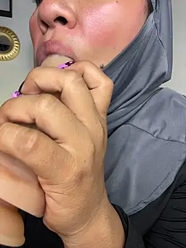 Isa-anbar - A kiss for daddy