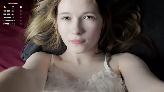 LynHillaire - teasing with panty straps ^-^