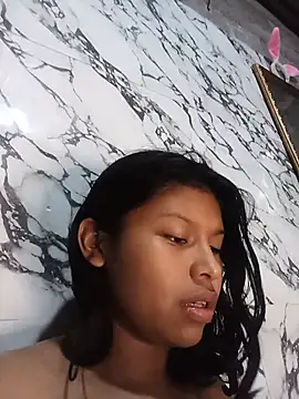Mali-CeMuse - Dildo in pussy