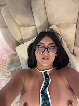 Nicolegh_ - Fingering pussy no mercy +domi in clit🔥