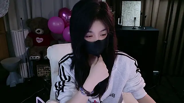 GUGUGAGA-1 - 今日目标对我一见钟情💘