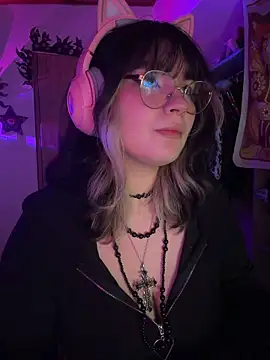 Poisonissa - boob squeeze without bra