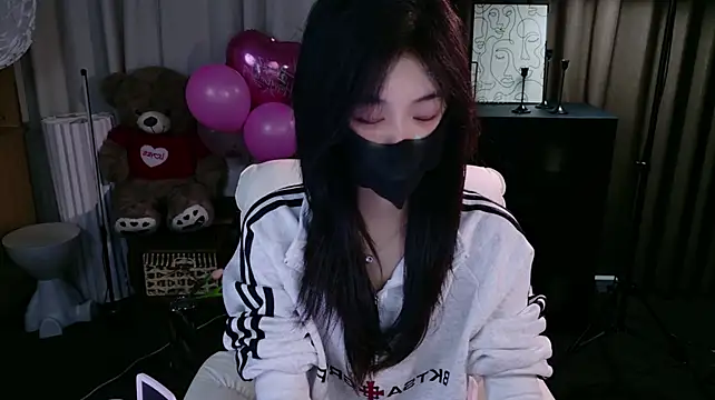 GUGUGAGA-1 - 今日目标对我一见钟情💘