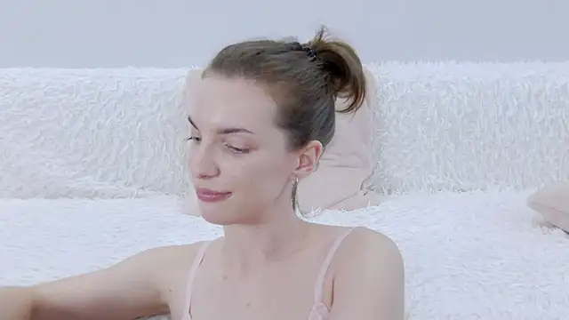 Beauty_Alex - Sweet naked tease!