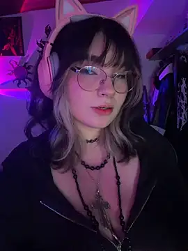 Poisonissa - boob squeeze without bra