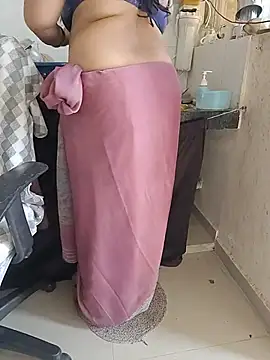 _in_v_a_n_i_ll_a - Boobs oil massage
