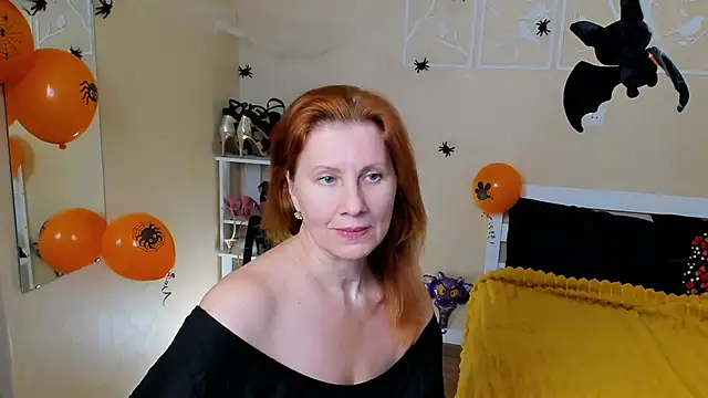FoxySophia - 👻handbra👻