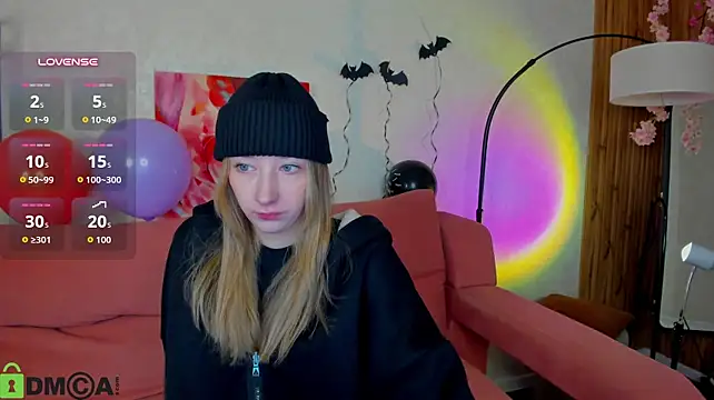 Miche1le_Allenne - tease u in doggy!