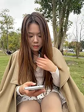 Mia999 - 户外假鸡吧抽插1分钟
