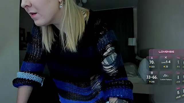 Olivia_Munk - lick hard nipps