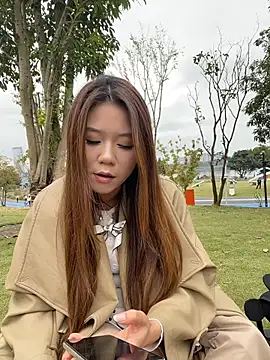 Mia999 - 户外假鸡吧抽插1分钟