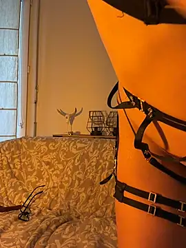 YasmineRiva - 🍌💦Sucks bitch + LT 🎁