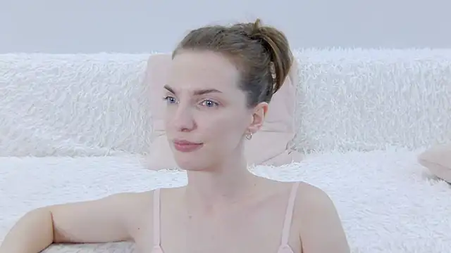 Beauty_Alex - Sweet naked tease!