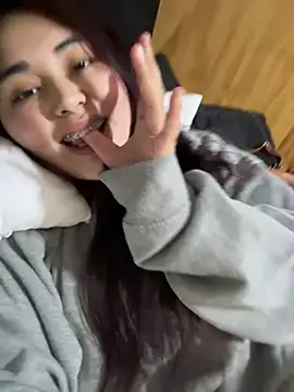 Yazzhot18