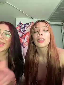 Marhiam_se - naked 5v min