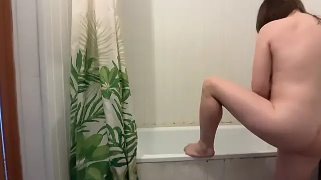 Diamond_Tyler - Show me your hairy pussy