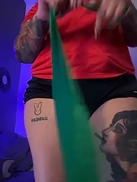 Miacanela_xo - Finger my ass in doggy
