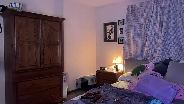 AyanaStaar - Bent over twerking<3