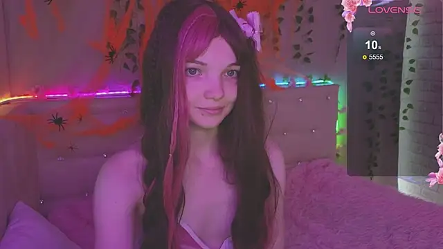 AnimeAlica18 - Show my boobs👻
