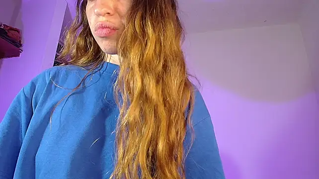 Sara_lee01 - Sensual dance + close-up teasing
